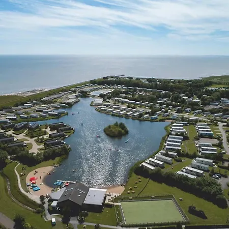 Lakeland Deluxe Caravan Hire Hébergement de vacances
