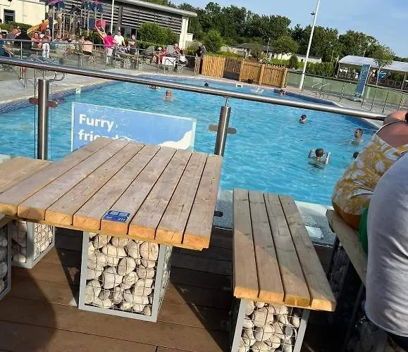 Casa de Férias Lakeland Deluxe Caravan Hire *